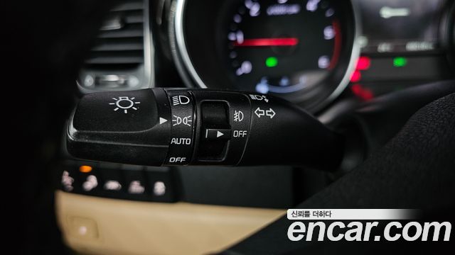 Kia Canival 2015 — photo 34