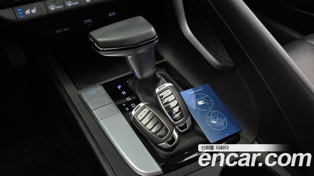 Hyundai AVANTE 2023 — photo 9