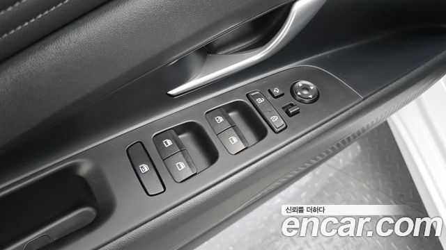 Hyundai AVANTE 2023 — photo 17