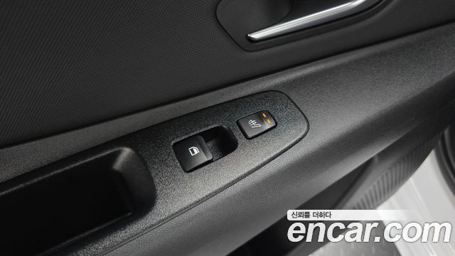 Hyundai AVANTE 2023 — photo 19
