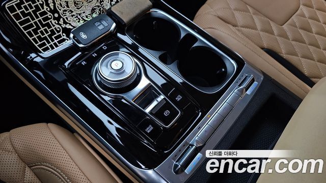 Kia Canival 2021 — photo 12