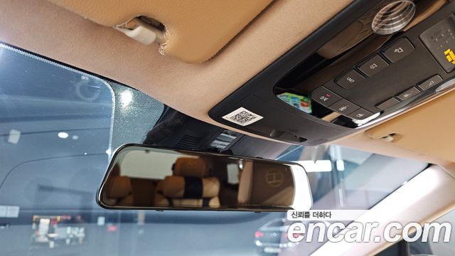 Kia Canival 2021 — photo 28
