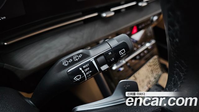 Kia Canival 2021 — photo 33