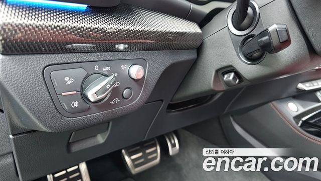 Audi SQ5 2023 — photo 25