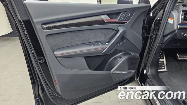 Audi SQ5 2023 — photo 14