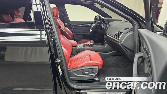 Audi SQ5 2023 — photo 16
