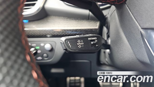 Audi SQ5 2023 — photo 29
