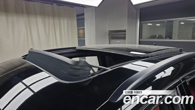 Audi SQ5 2023 — photo 36