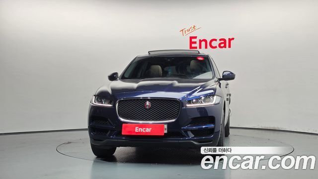 Jaguar F-PACE 2018 — photo 3