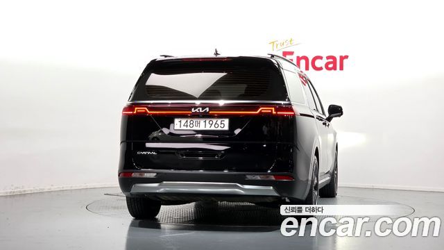 Kia Canival 2023 — photo 4