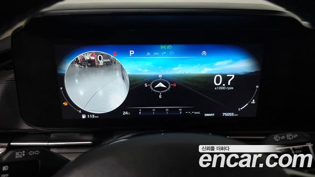 Kia Canival 2023 — photo 11