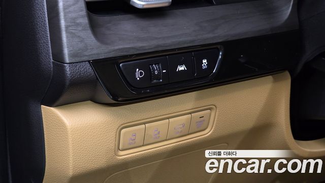 Kia Canival 2023 — photo 21