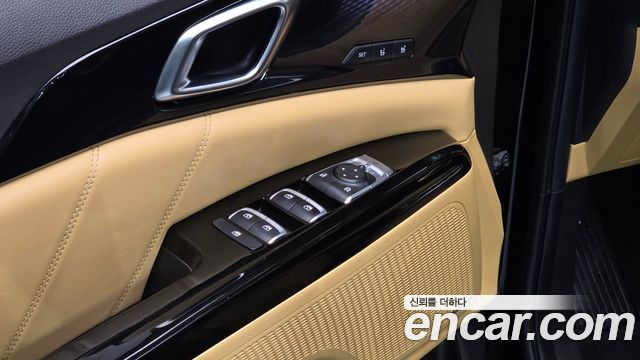 Kia Canival 2023 — photo 22
