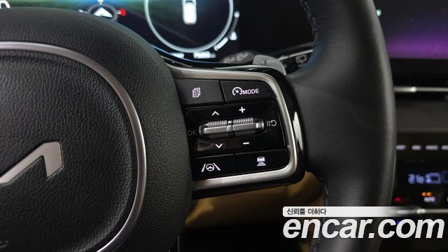 Kia Canival 2023 — photo 23