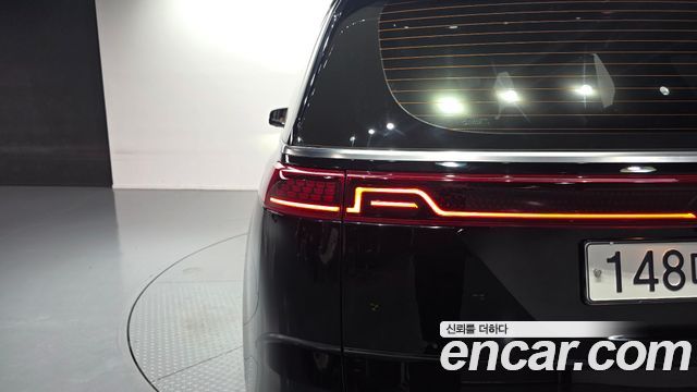 Kia Canival 2023 — photo 9
