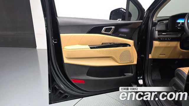 Kia Canival 2023 — photo 14