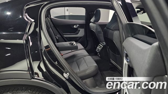 Polestar Polestar 2 2022 — photo 17