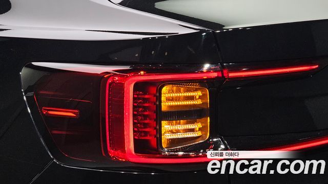 Polestar Polestar 2 2022 — photo 9