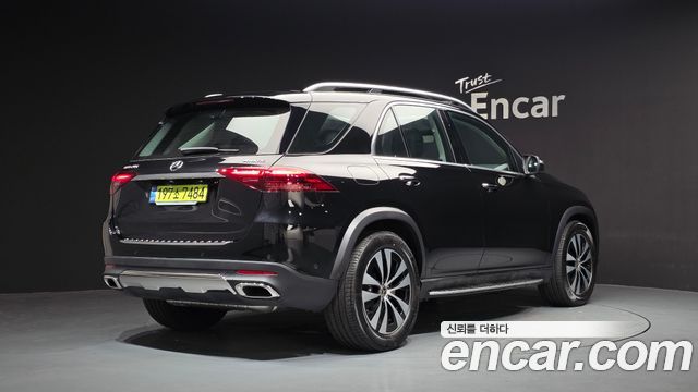 Mercedes-Benz GLE-Class 2026 — photo 2