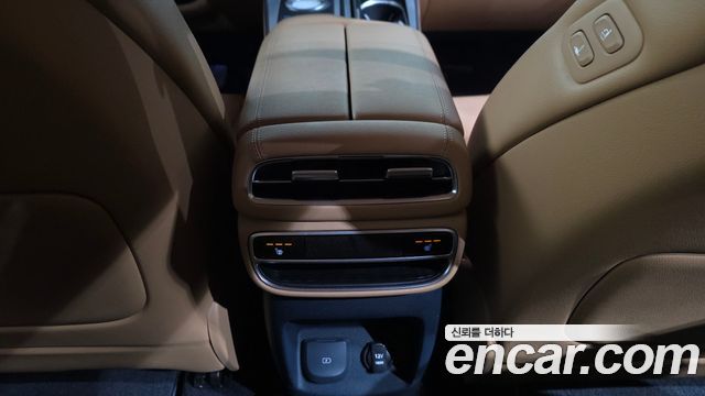 Genesis GV80 2021 — photo 25