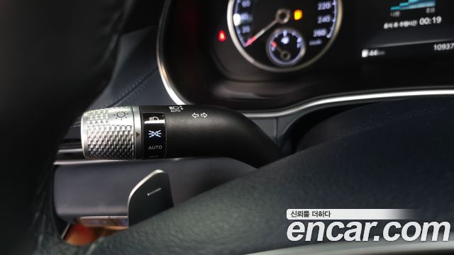 Genesis GV80 2021 — photo 27