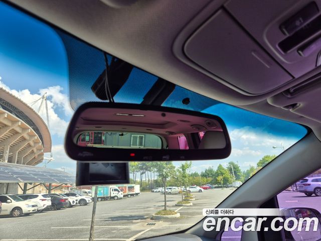 Kia Canival 2015 — photo 13