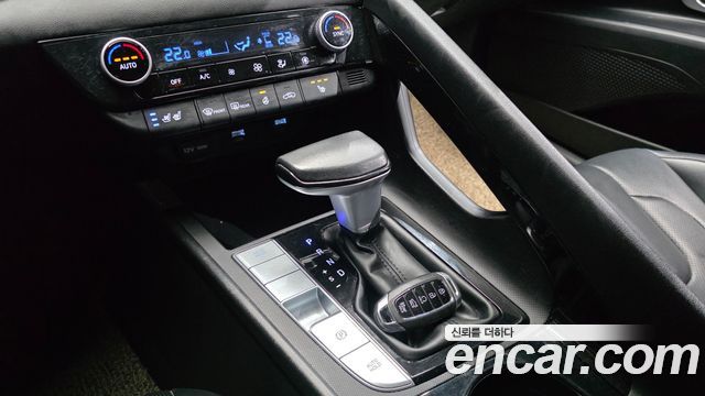Hyundai AVANTE 2022 — photo 9