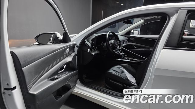 Hyundai AVANTE 2022 — photo 10