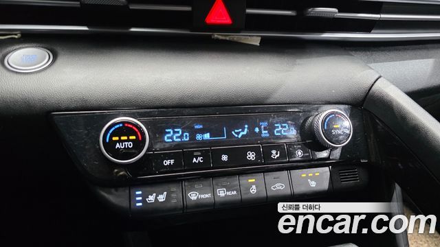 Hyundai AVANTE 2022 — photo 18