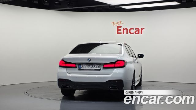 BMW 5-Series 2021 — photo 4