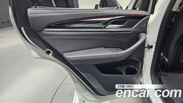 BMW X3 2018 — photo 15