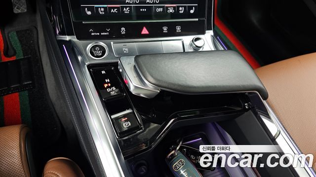 Audi e-tron 2021 — photo 12