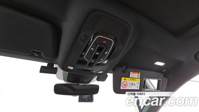 Audi e-tron 2021 — photo 27