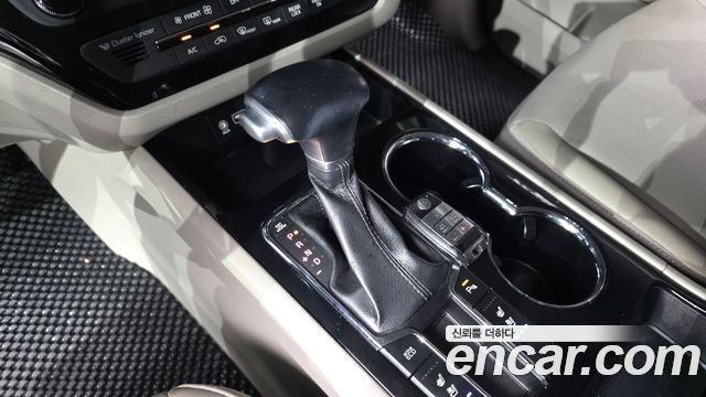 Kia Canival 2020 — photo 9