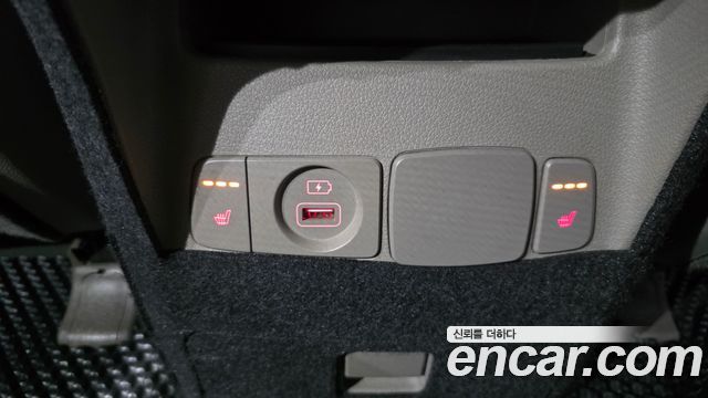Kia Canival 2020 — photo 19