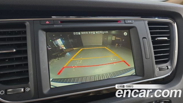 Kia Canival 2015 — photo 17