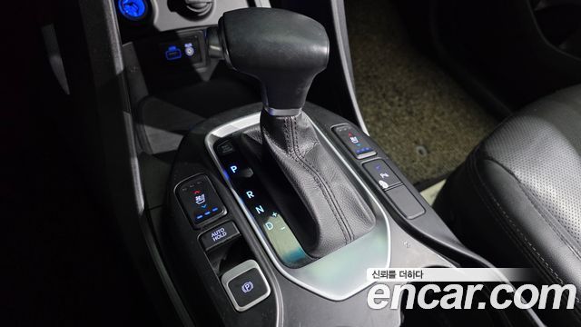 Hyundai Santafe 2016 — photo 9