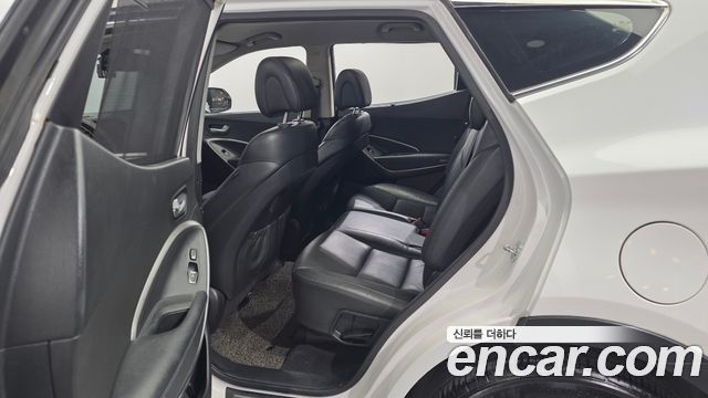 Hyundai Santafe 2016 — photo 11