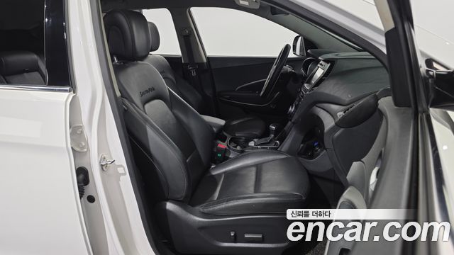 Hyundai Santafe 2016 — photo 12
