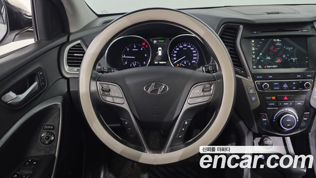 Hyundai Santafe 2016 — photo 13