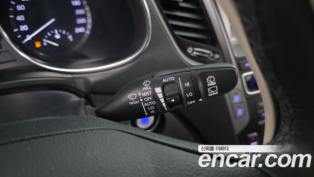 Hyundai Santafe 2016 — photo 16