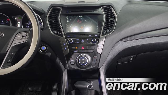 Hyundai Santafe 2016 — photo 19