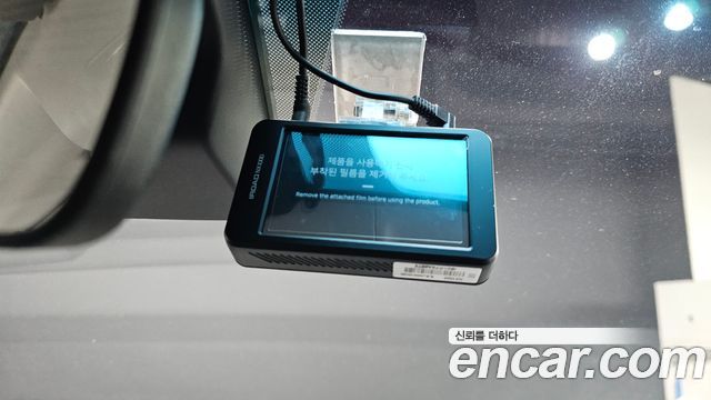 Hyundai Staria 2025 — photo 24
