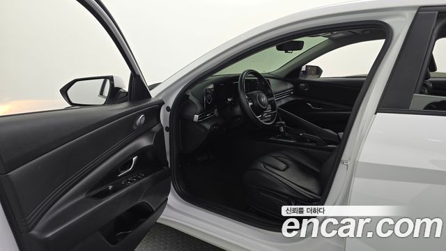 Hyundai AVANTE 2021 — photo 10