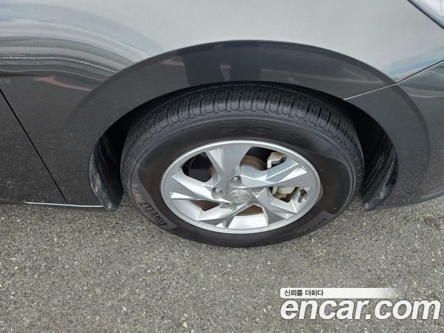Hyundai AVANTE 2023 — photo 14