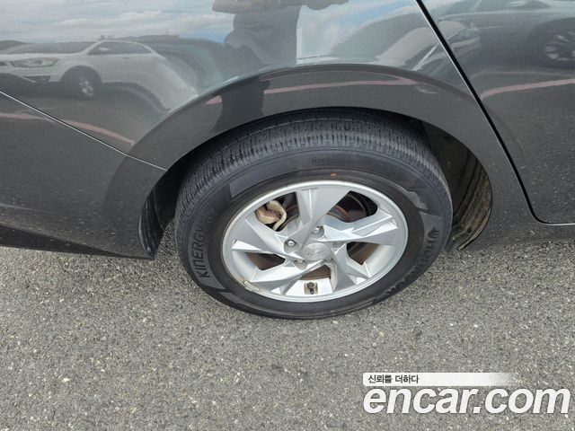 Hyundai AVANTE 2023 — photo 15