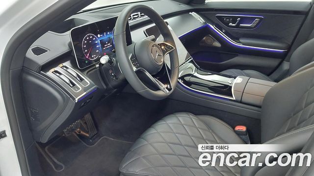 Mercedes-Benz S-Class 2025 — photo 14