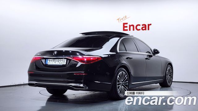 Mercedes-Benz S-Class 2022 — photo 2
