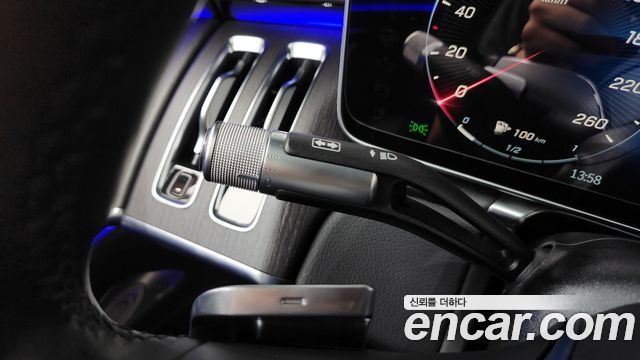 Mercedes-Benz S-Class 2022 — photo 21