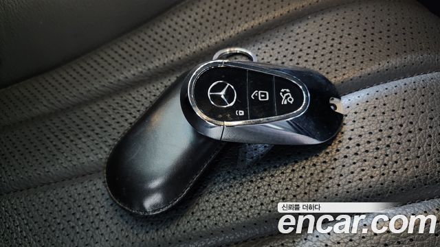 Mercedes-Benz S-Class 2022 — photo 25